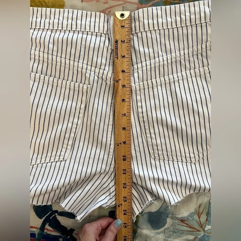 ANTHROPOLOGIE | FRAME 30 LE BRIGETTE JEAN SHORTS Blue Motif NWT - Picture 14 of 16